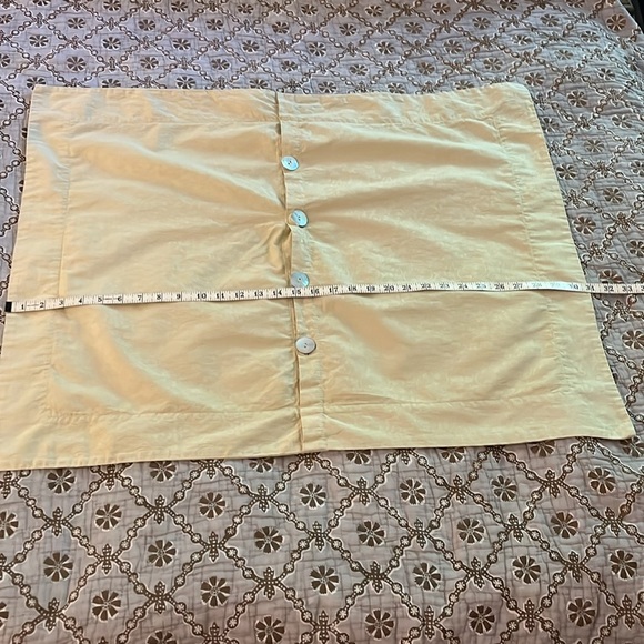 Bella Notte Pale Yellow Velvet Trim Pillow Shams - Picture 11 of 13